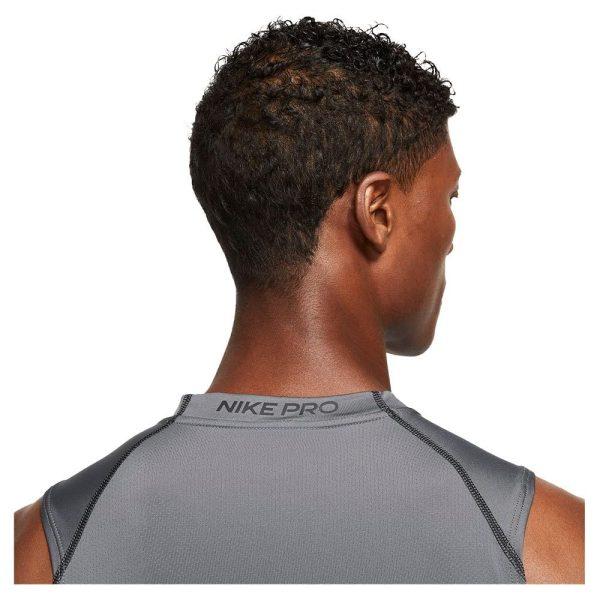 Pro Dri-Fit Men's Slim Fit Sleeveless Top