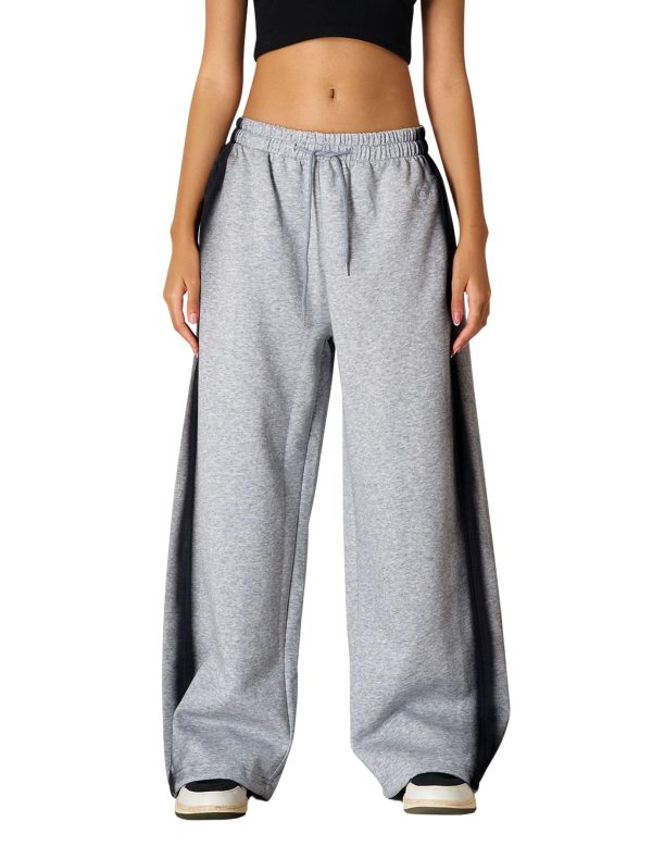 Wide Leg Sweatpants Women Baggy Graffiti Heart Lounge Pants with Pockets